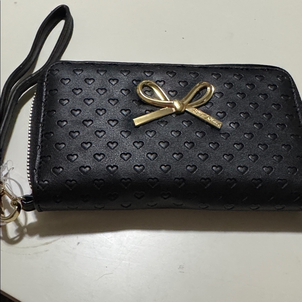 NWT Betsy Johnson Zip around Black & Gold Wristlet 7” x 4”